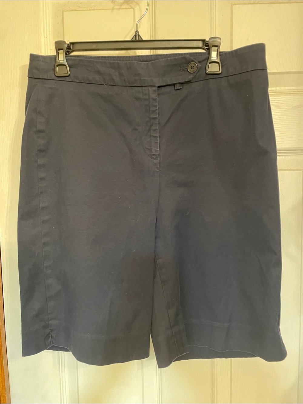 Jones New York Dark Navy Tailored Bermuda Shorts ( bag 2)